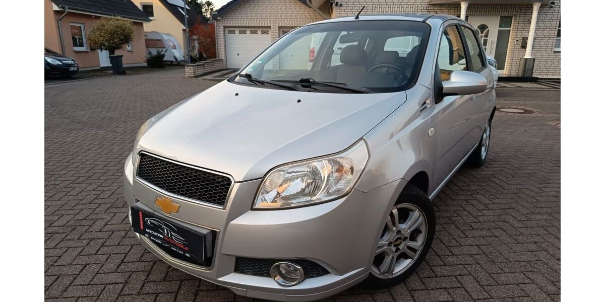 Chevrolet Aveo 156.000 km 1.999 € Niederzier 52382