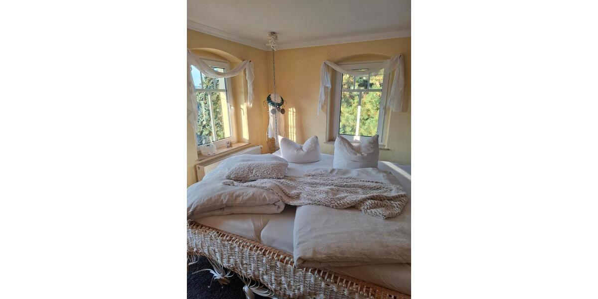 Villa Ebersbach-Neugersdorf Neugersdorf - 8 Zimmer, 85 m&sup2;, 2.455&euro; | Angebot:25611491