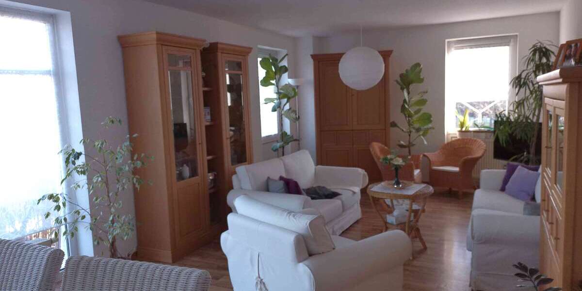 Etagenwohnung Premnitz - 2 Zimmer, 66 m&sup2;, 95.000&euro; | Angebot:26095202