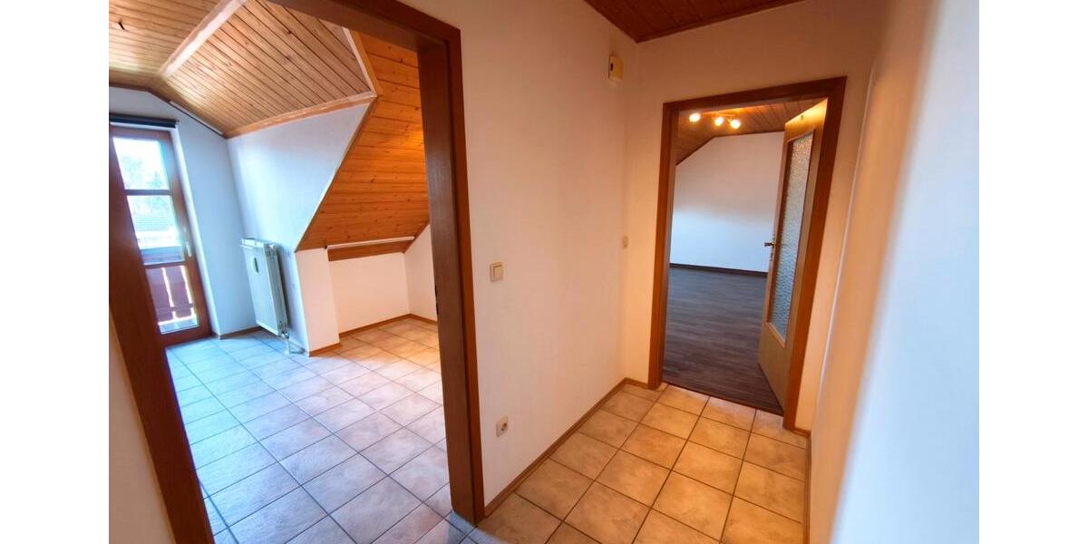 Dachgeschoßwohnung Bad Griesbach im Rottal - 3 Zimmer, 67 m&sup2;, 620&euro; | Angebot:26411399