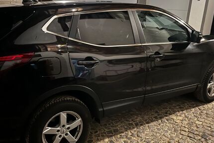 Nissan Qashqai 108.200 km 12.700 &euro; Tiefenbach 84184