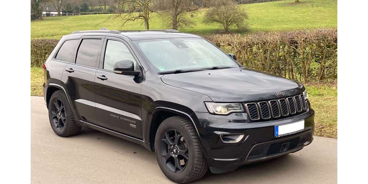 Jeep Grand Cherokee 180.000 km 16.900 € Aachen 52076