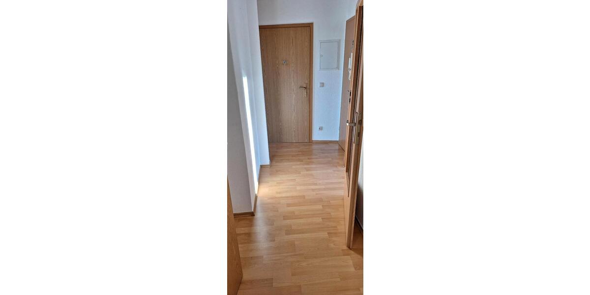 Etagenwohnung Pößneck - 2 Zimmer, 47 m&sup2;, 480&euro; | Angebot:26354154
