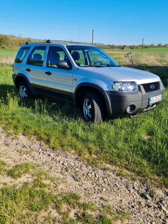 Ford Maverick 75.000 km 4.300 € Liebenau 34396