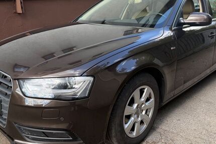 Audi A4 200.000 km 9.490 &euro; Neu-Ulm (Pfuhl) 89233