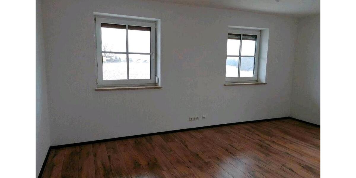Etagenwohnung Ramerberg - 4 Zimmer, 140 m&sup2;, 1.200&euro; | Angebot:26662922