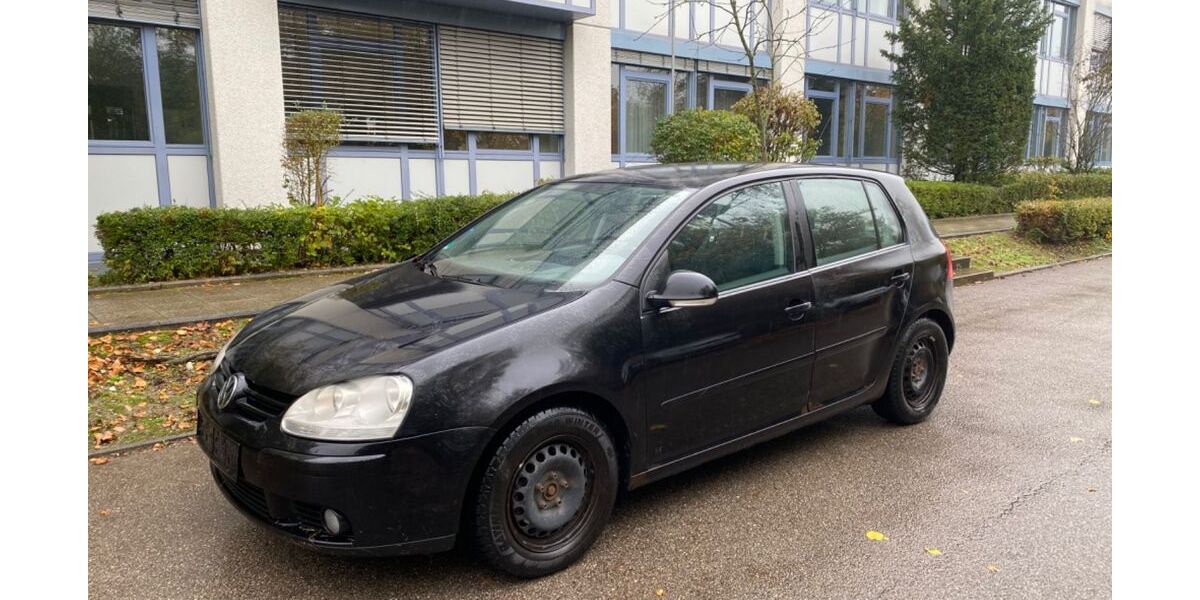 VW Golf 290.000 km 800 &euro; Feldkirchen 85622