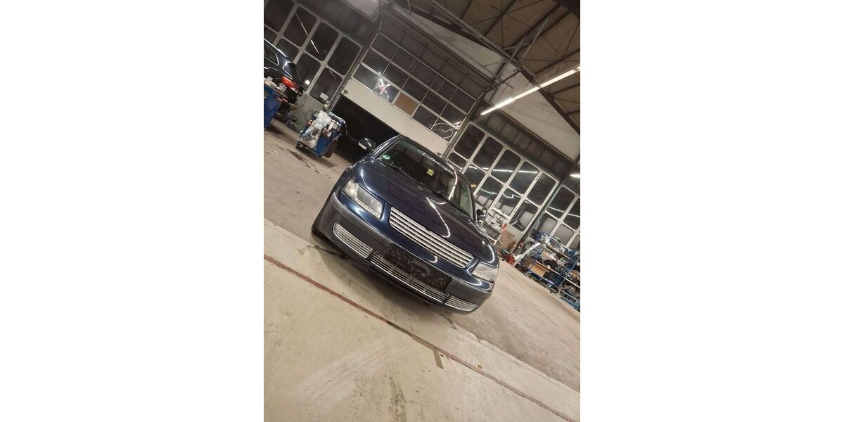 VW Passat 179.800 km 1.400 &euro; Schortens 26419