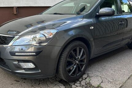 Kia ceed / Ceed 104.000 km 4.990 &euro; Neu-Ulm (Pfuhl) 89233