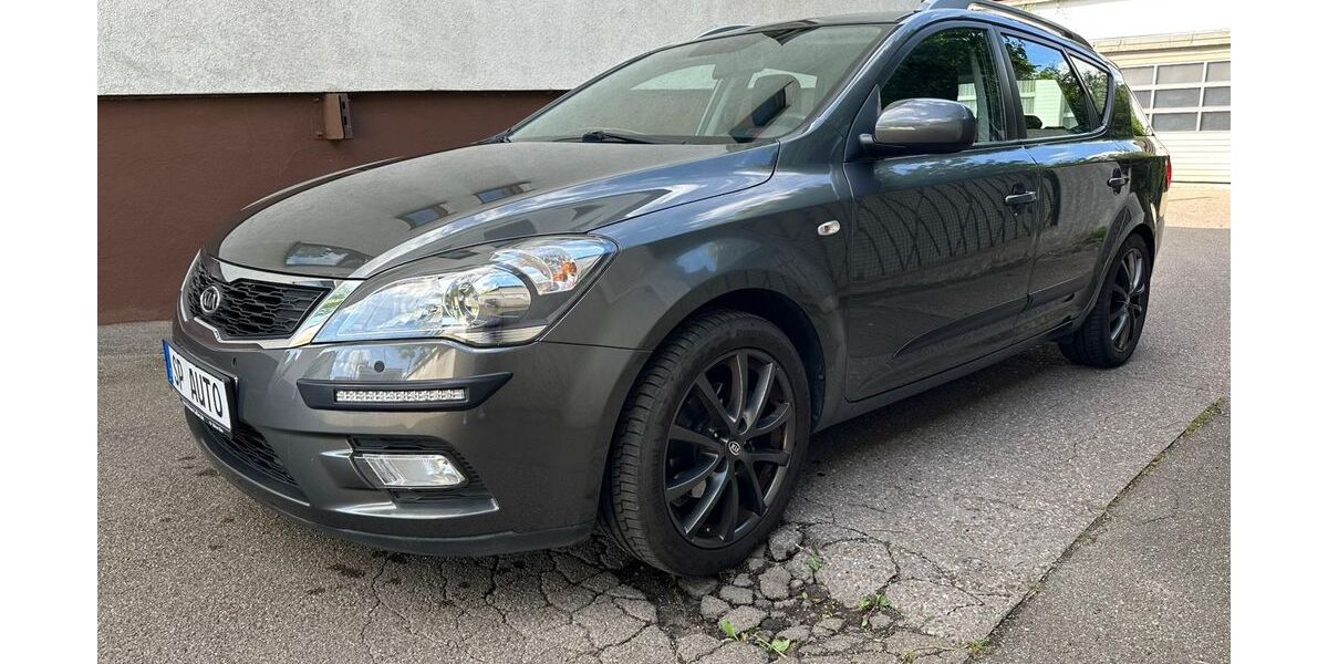 Kia ceed / Ceed 104.000 km 4.990 &euro; Neu-Ulm (Pfuhl) 89233