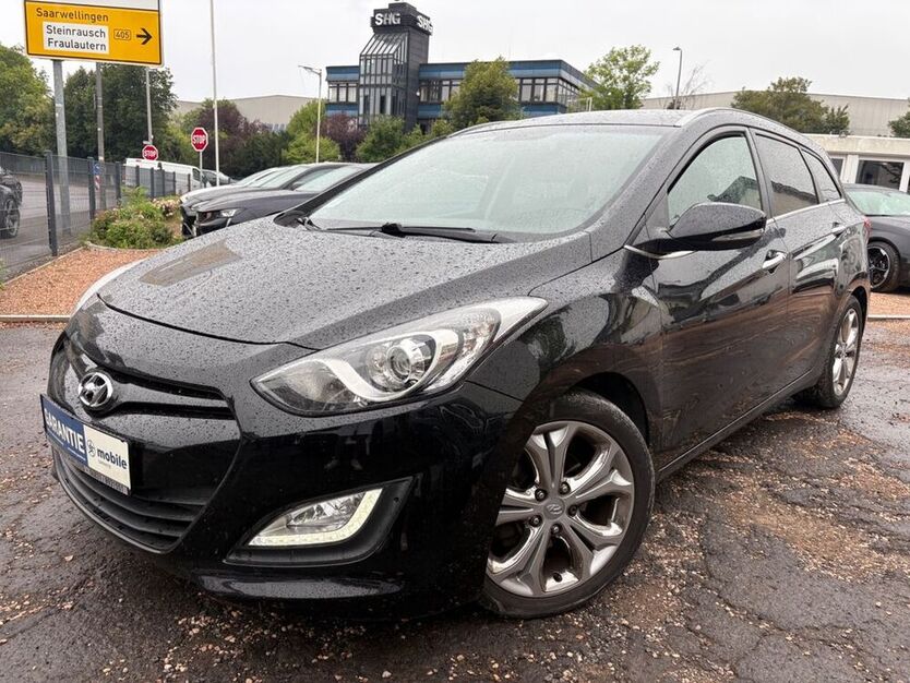 i30