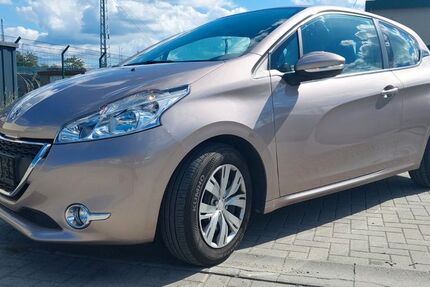 Peugeot 208 117.350 km 4.799 &euro; Blankenfelde-Mahlow 15831