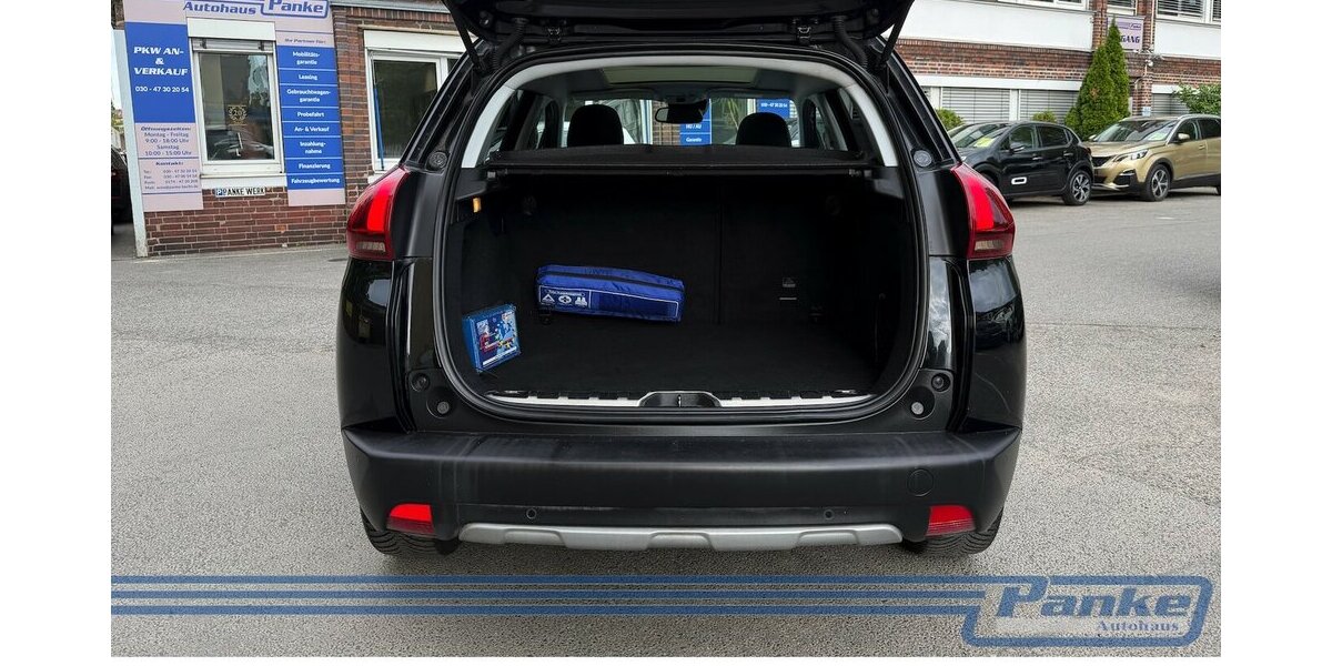 Peugeot 2008 Allure*Pano*Leder*R-Cam*Navi*SHZ*LED*USB* 81.293 km 10.890 &euro; Berlin 13187