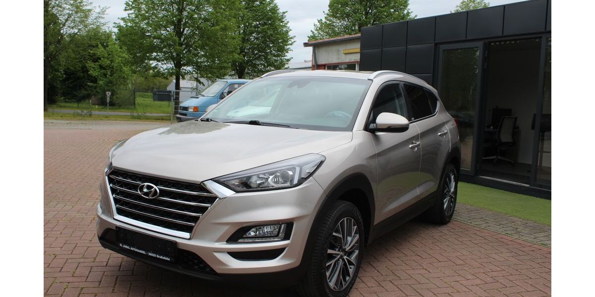 Hyundai TUCSON 61.270 km 16.900 &euro; Großefehn 26629