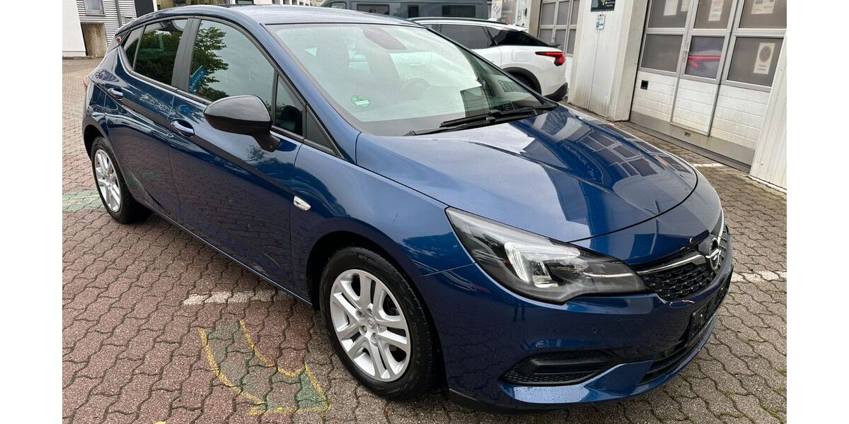 Opel Astra 48.042 km 12.990 &euro; München 81827