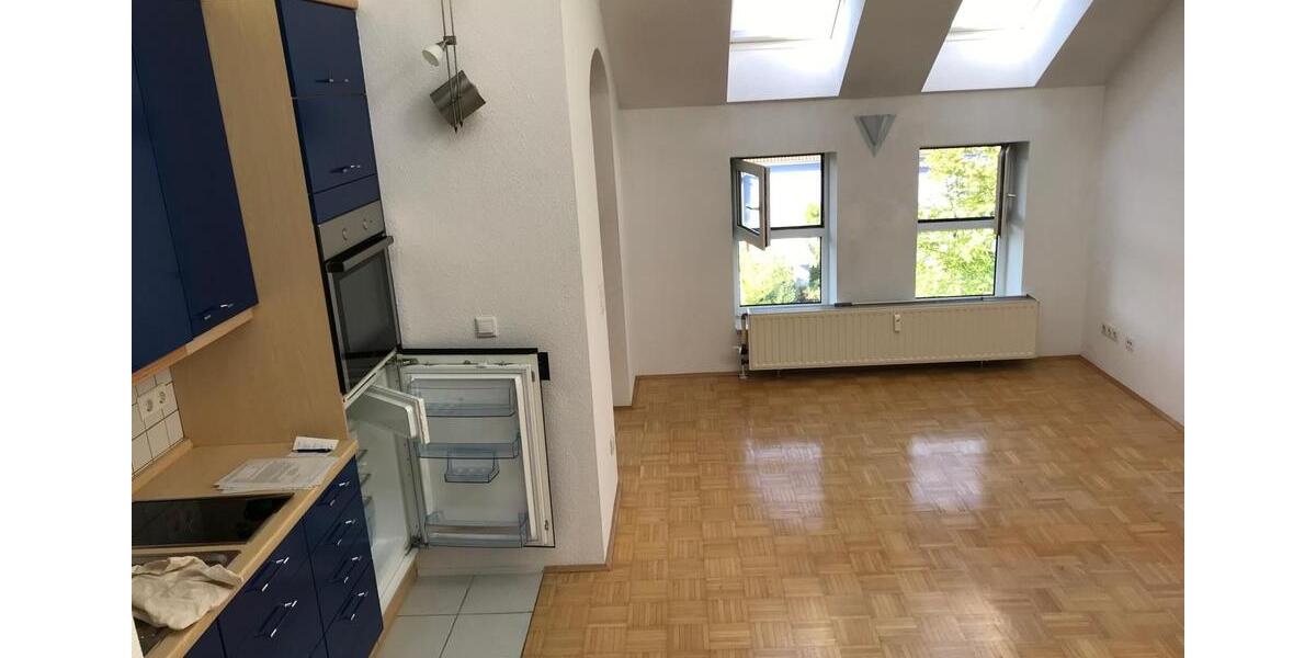 Dachgeschoßwohnung Regensburg Gallingkofen - 2 Zimmer, 44 m&sup2;, 240.000&euro; | Angebot:25813979