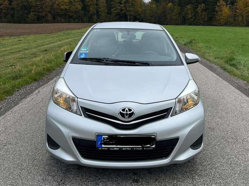 Toyota Yaris 141.000 km 4.900 € Iffeldorf 82393