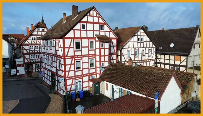 Mehrfamilienhaus, Wohnhaus Schwalmstadt Treysa - 7 Zimmer, 196 m&sup2;, 325.000&euro; | Angebot:26724153