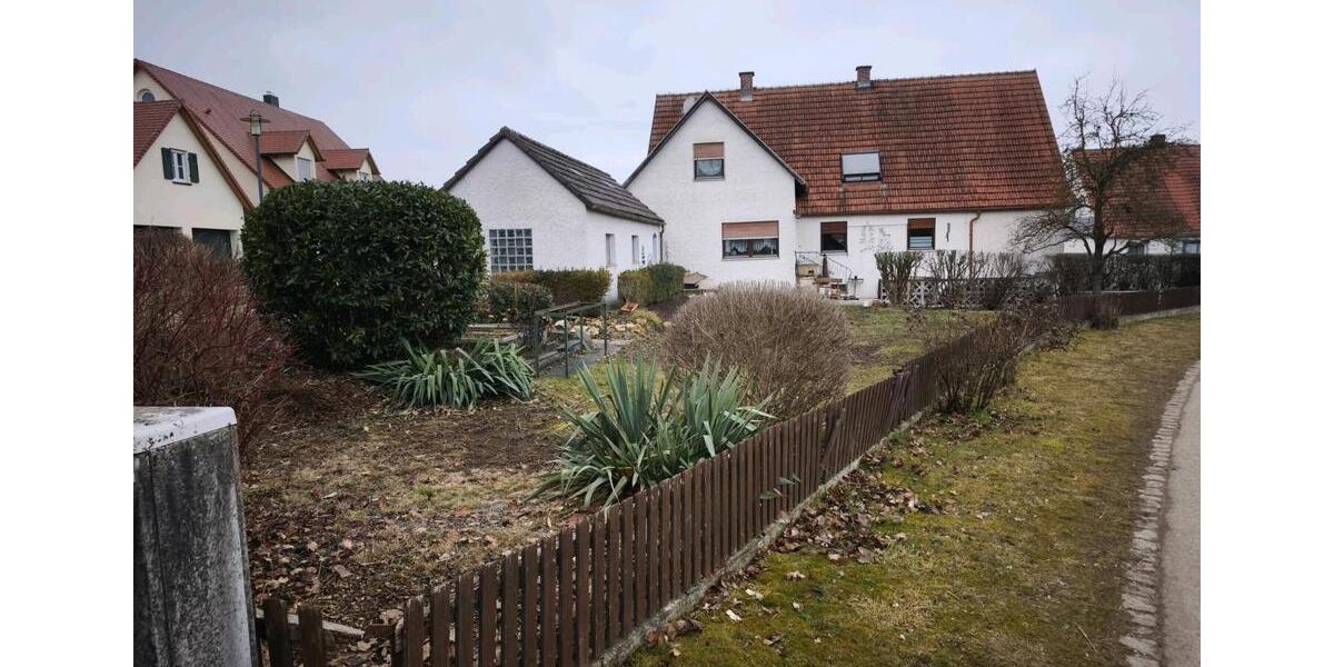 Einfamilienhaus Möttingen - 9 Zimmer, 182 m&sup2;, 290.000&euro; | Angebot:26738307
