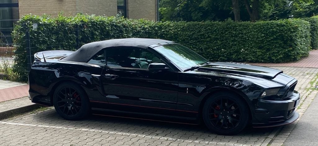 Ford Mustang 124.685 km 20.000 € Garbsen 30826
