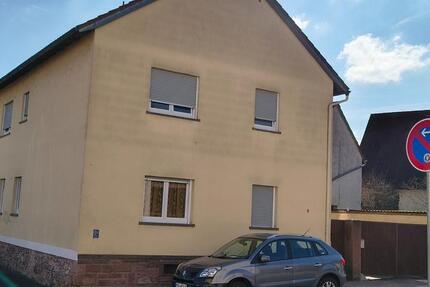Attraktive 3-Zimmer-Wohnung mit Balkon in Grosswallstadt