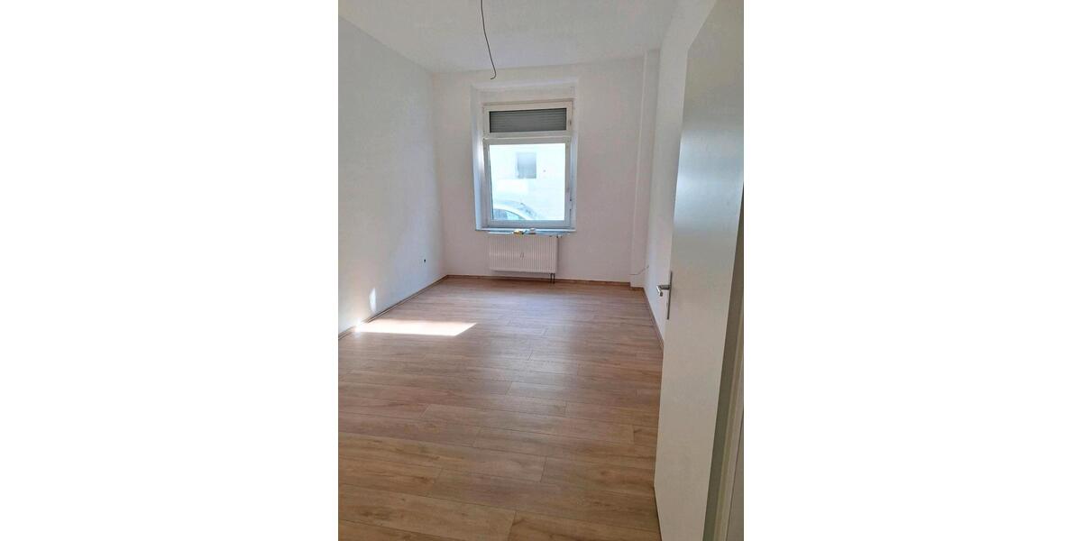 Erdgeschoßwohnung Gelsenkirchen Gelsenkirchen-Mitte - 5 Zimmer, 116 m&sup2;, 1.150&euro; | Angebot:26271490