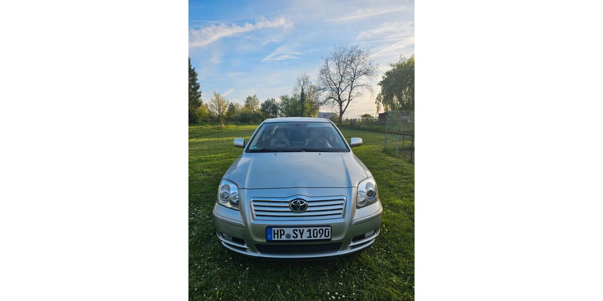 Toyota Avensis 57.000 km 6.400 &euro; Heppenheim 64646