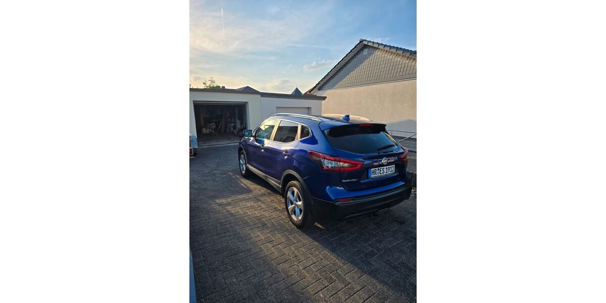 Nissan Qashqai 22.355 km 15.100 &euro; Schwalmstadt 34613