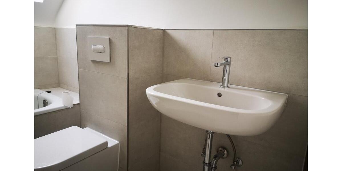 Dachgeschoßwohnung Langenhagen Engelbostel - 2 Zimmer, 75 m&sup2;, 743&euro; | Angebot:26492048