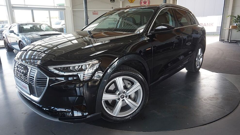 Audi e-tron 38.861 km 35.900 € Pfungstadt 64319