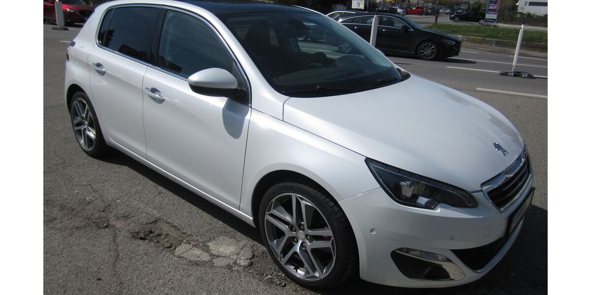 Peugeot 308 106.000 km 6.900 &euro; Stockach 78333