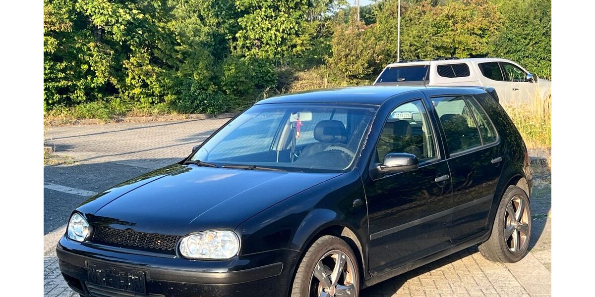VW Golf 324.000 km 999 &euro; Leipzig 04347