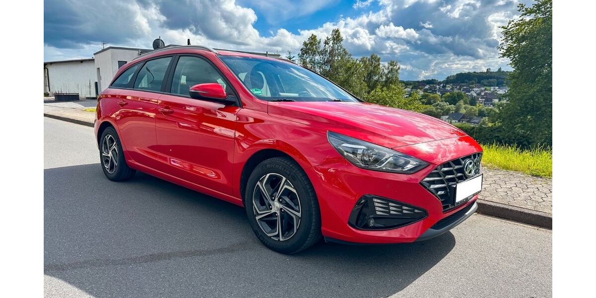 Hyundai i30 158.000 km 13.499 &euro; Niederbreitbach / Wolfenacker 56589