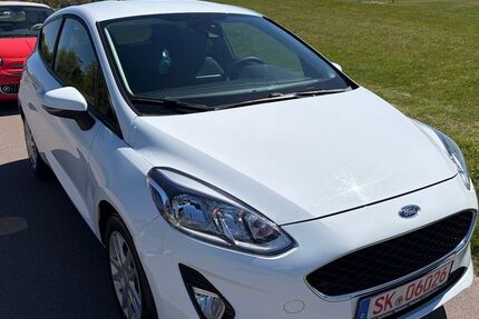 Ford Fiesta 92.000 km 6.999 &euro; HALLE 06116