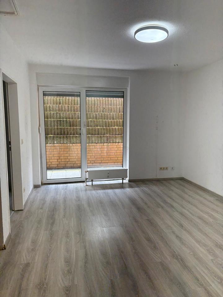 2 Zi Whg mit Terrasse in Arnum zu vermieten zimmer