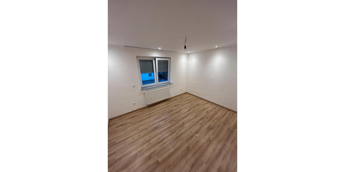 Etagenwohnung Griesheim - 3 Zimmer, 85 m&sup2;, 1.575&euro; | Angebot:25383554