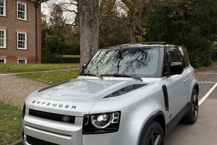 Land Rover Defender 24.000 km 59.900 € Königstein 61462