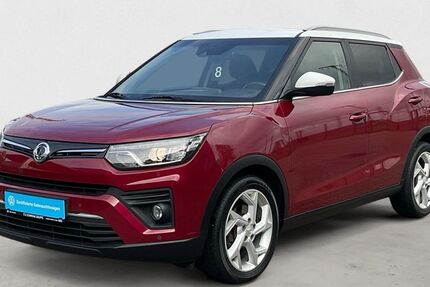 SsangYong Tivoli 97.864 km 9.880 &euro; Wesel 46483