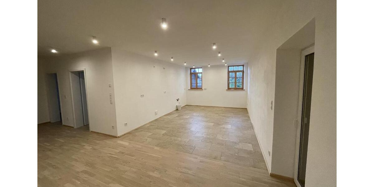 4 Zimmer Wohnung 1. OG 4 zimmer