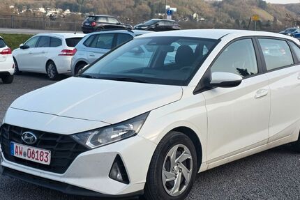Hyundai i20 53.000 km 12.950 &euro; Oberwinter 53424
