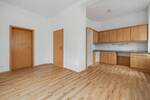 Etagenwohnung Neustadt - 5 Zimmer, 120 m&sup2;, 660&euro; | Angebot:26851154