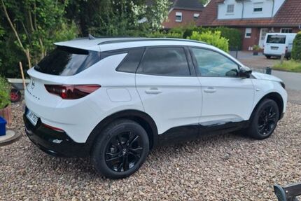 Opel Grandland (X) 5.100 km 22.650 &euro; Tostedt 21255