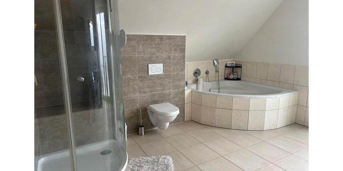 Einfamilienhaus Nienburg (Weser) - 7 Zimmer, 210 m&sup2;, 649.000&euro; | Angebot:26676911