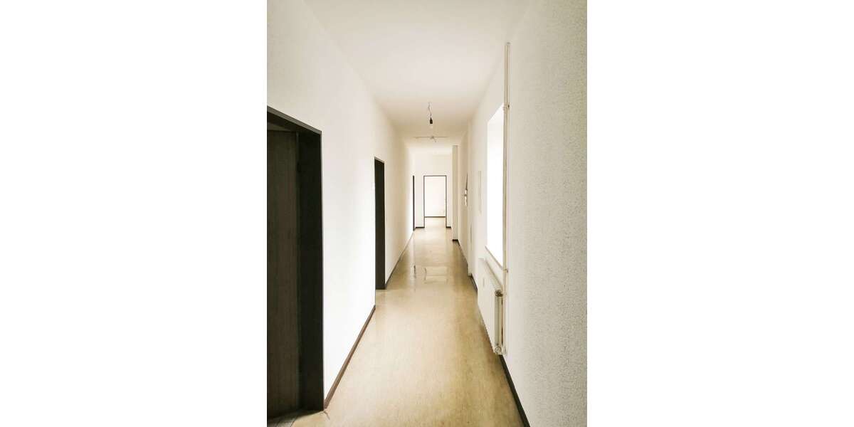 Gewerbeobjekt Bad Pyrmont - 250&euro; | Angebot:27111862