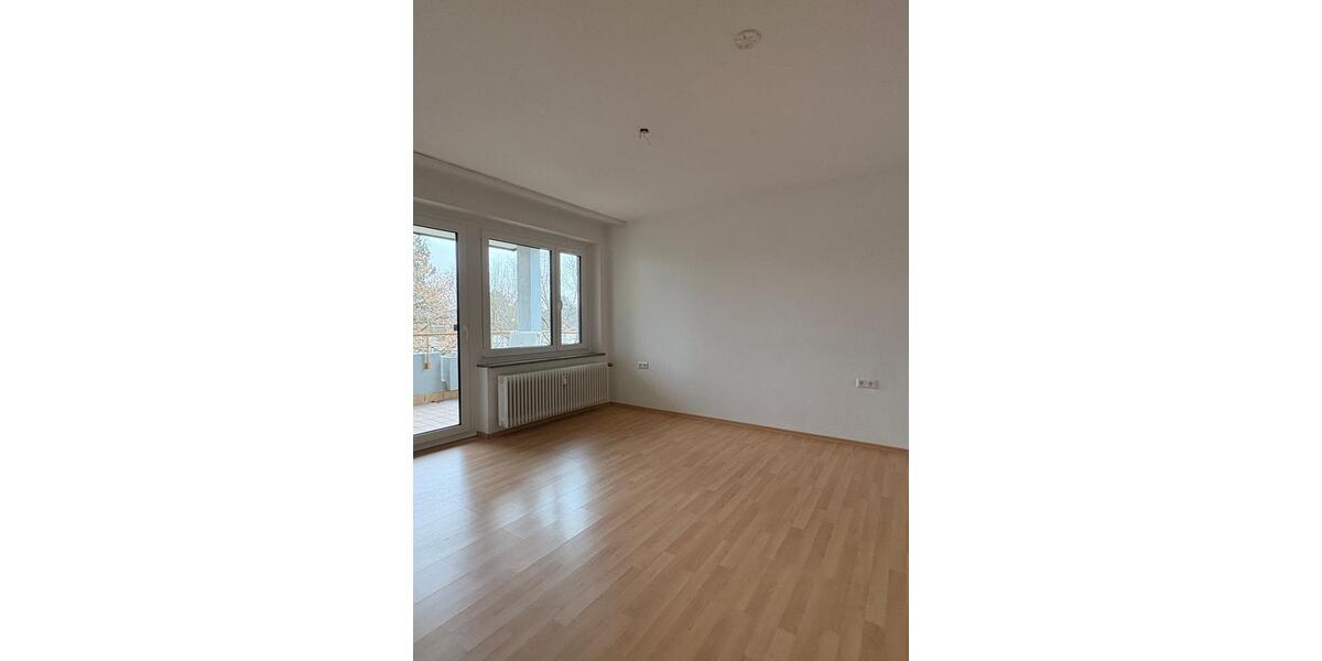 Einfamilienhaus Backnang - 3.5 Zimmer, 119 m&sup2;, 1.320&euro; | Angebot:25380390