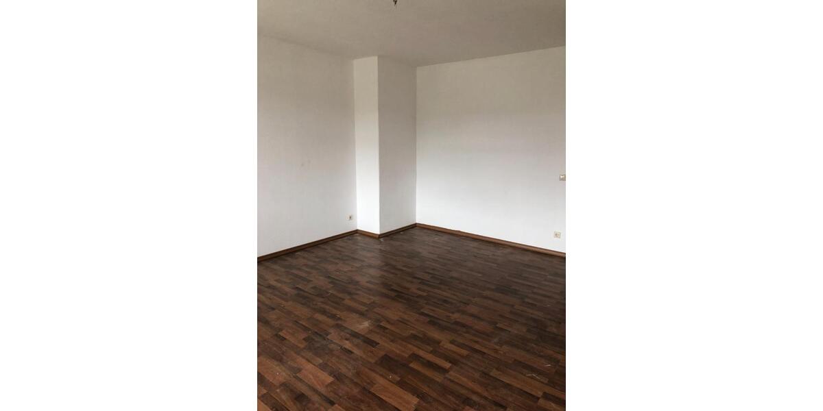 Etagenwohnung Döbeln - 3 Zimmer, 75 m&sup2;, 429&euro; | Angebot:26024312