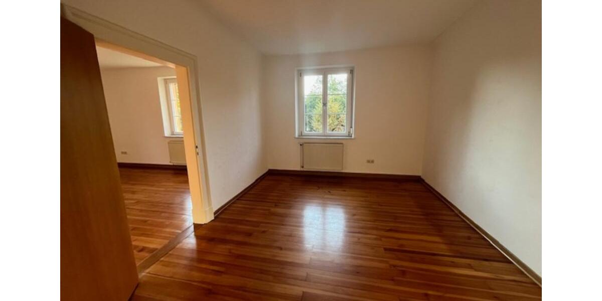 Erdgeschoßwohnung Bad Neustadt an der Saale - 3 Zimmer, 85 m&sup2;, 825&euro; | Angebot:22941236