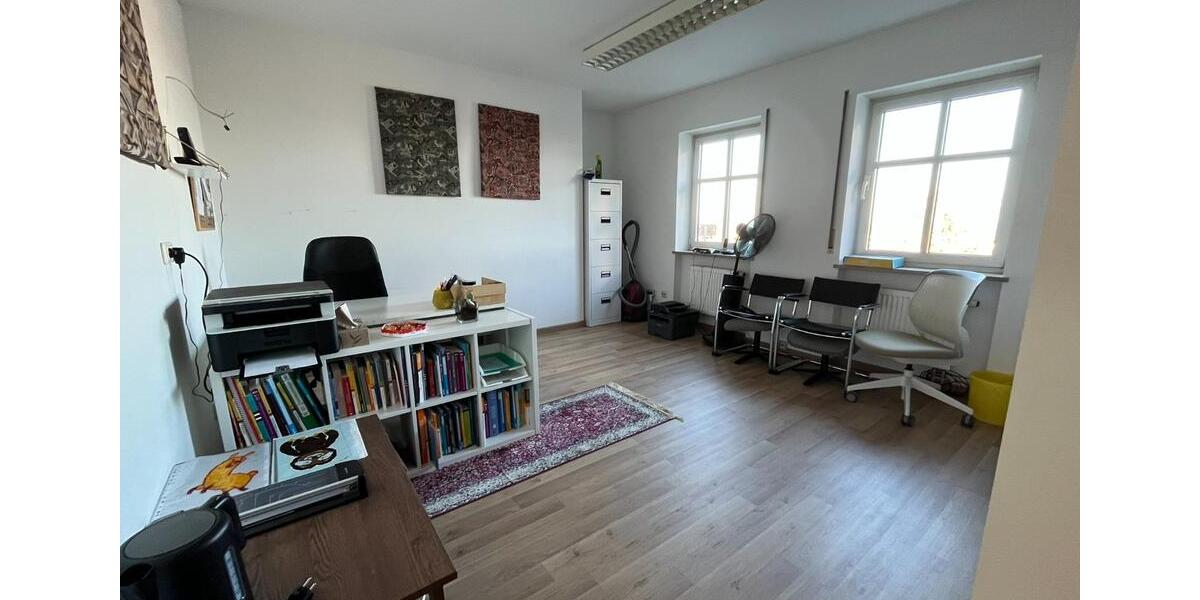 Gewerbeobjekt Landau an der Isar - 850&euro; | Angebot:25283009