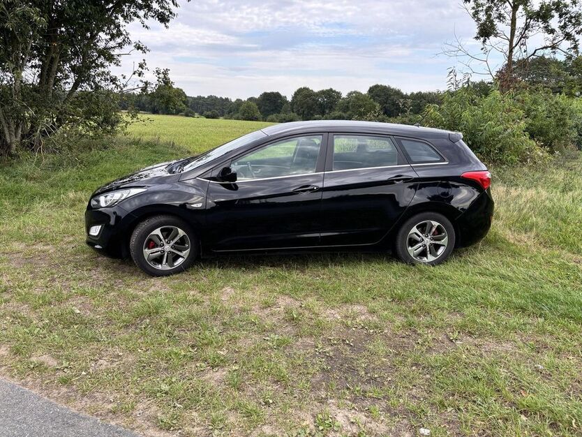 Hyundai i30 76.000 km 10.200 € Woltersdorf 21516
