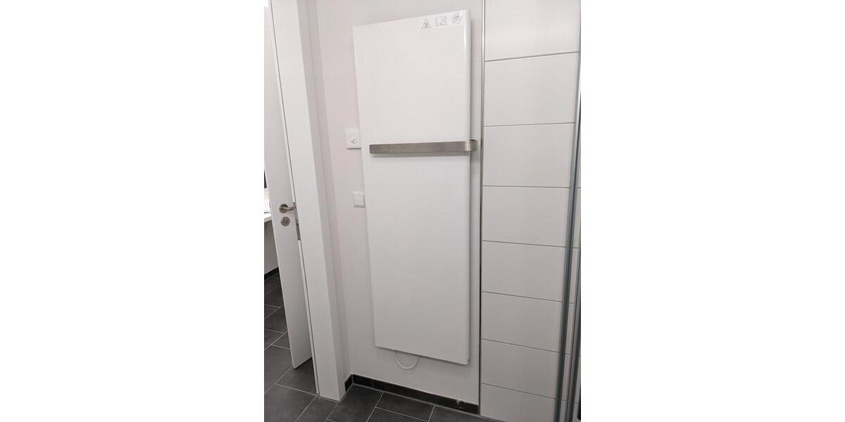 Neu - €8qm - 4 x 275qm oder 1.100qm, Tiefgarage mit 19x E-Ladestationen, Aufzug, Klimatisiert zimmer
